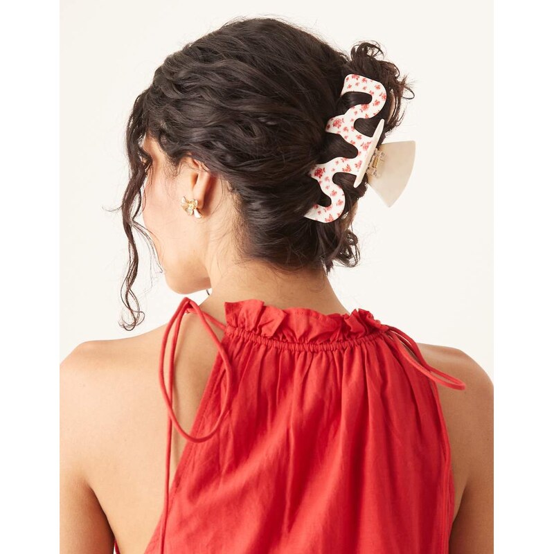 ASOS DESIGN XL wiggle shaped hair claw in ditsy floral print-White 105836527