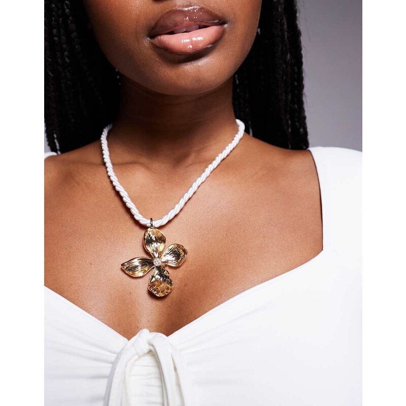 ALDO chicadellicc white cord necklace with gold flower pendant 105828946