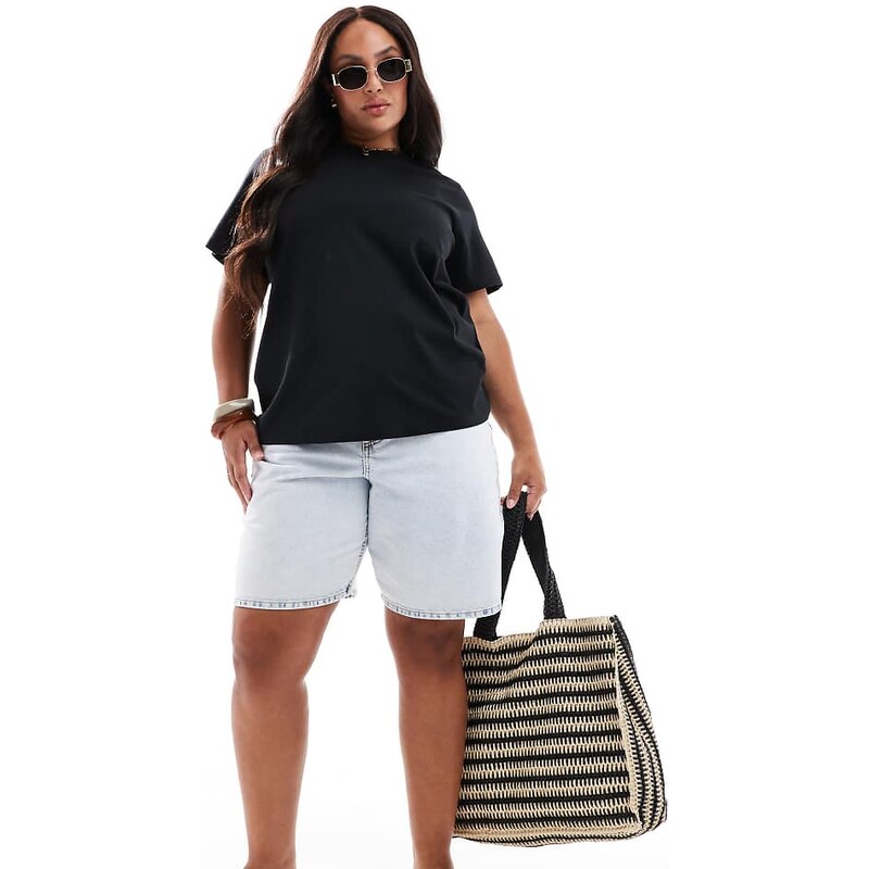 Vero Moda Curve t-shirt in black