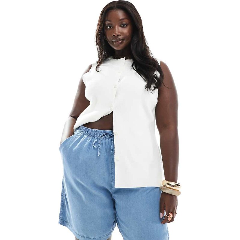ONLY Curve elasticated shorts in mid blue denim 110460498