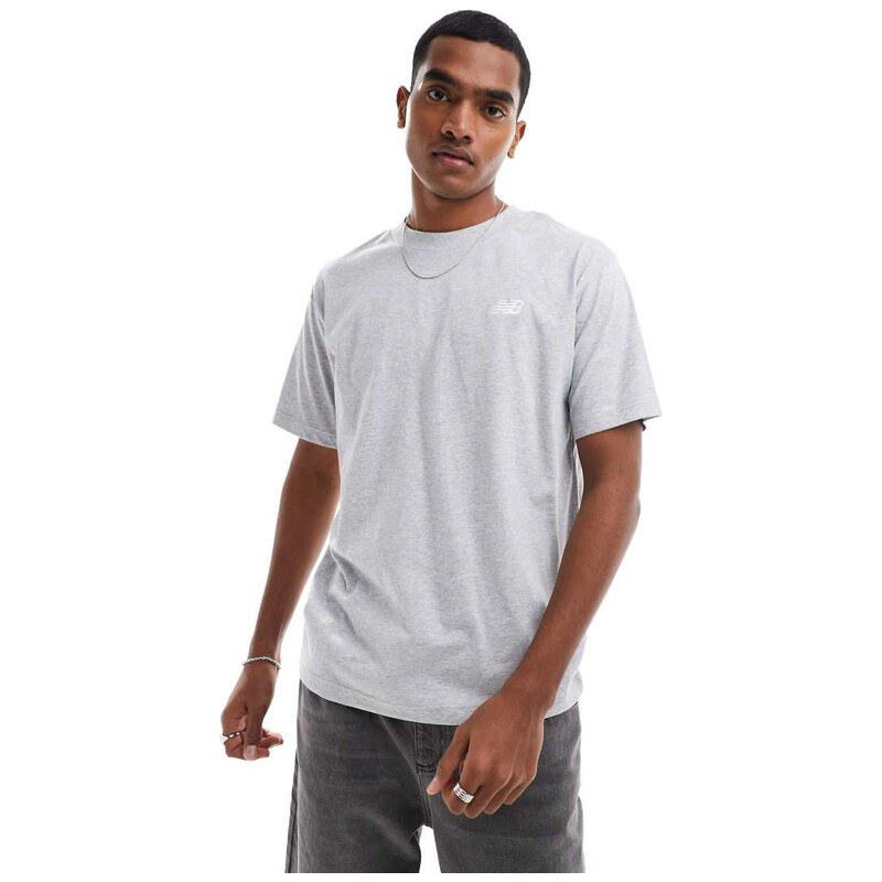 New Balance New Balanace small logo t-shirt in grey