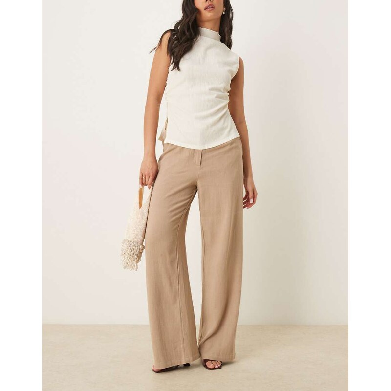 ASOS DESIGN relaxed straight leg trousers with linen in mocha-Brown 115510310