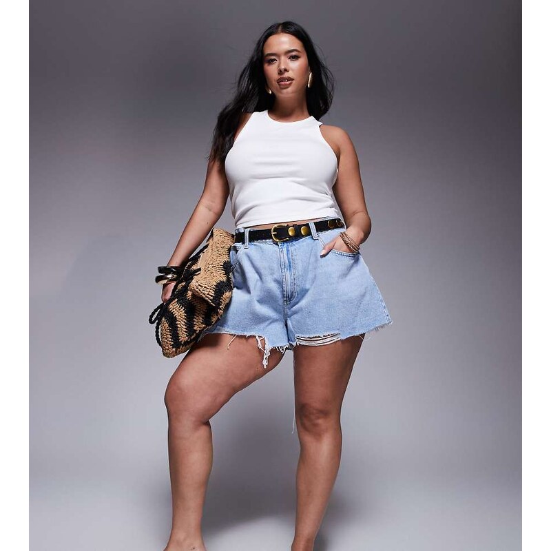 ASOS Curve ASOS DESIGN Curve A line short in lightwash blue 105884013