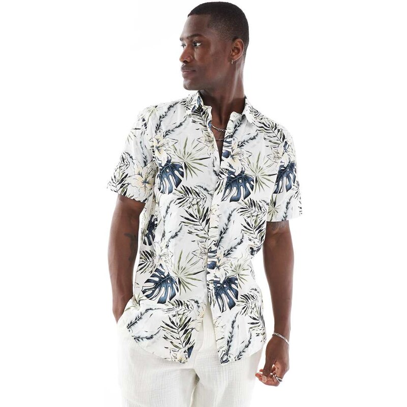 Jack & Jones hawaiian print short sleeve shirt in cream-White
