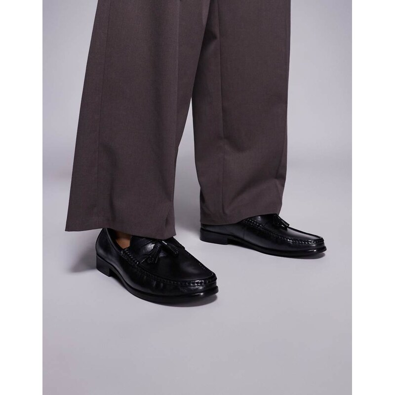 Walk London Tino tassel loafer in black leather