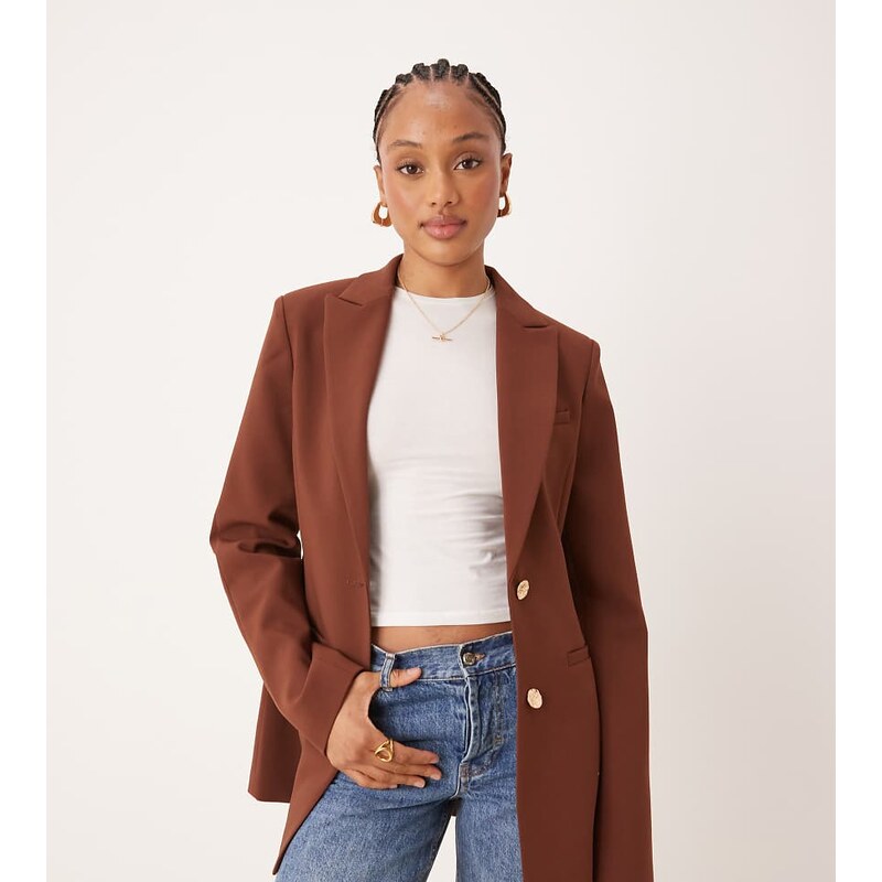 ASOS DESIGN Tall moulded hip blazer in chocolate-Brown 105981551