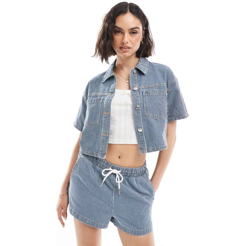 New Look co-ord boxy stripe denim shirt in blue-Navy 106793030