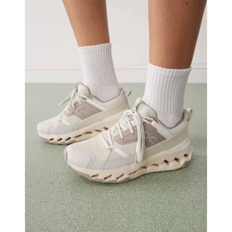 ON Cloudhorizon outdoor trainers in brown 106008439