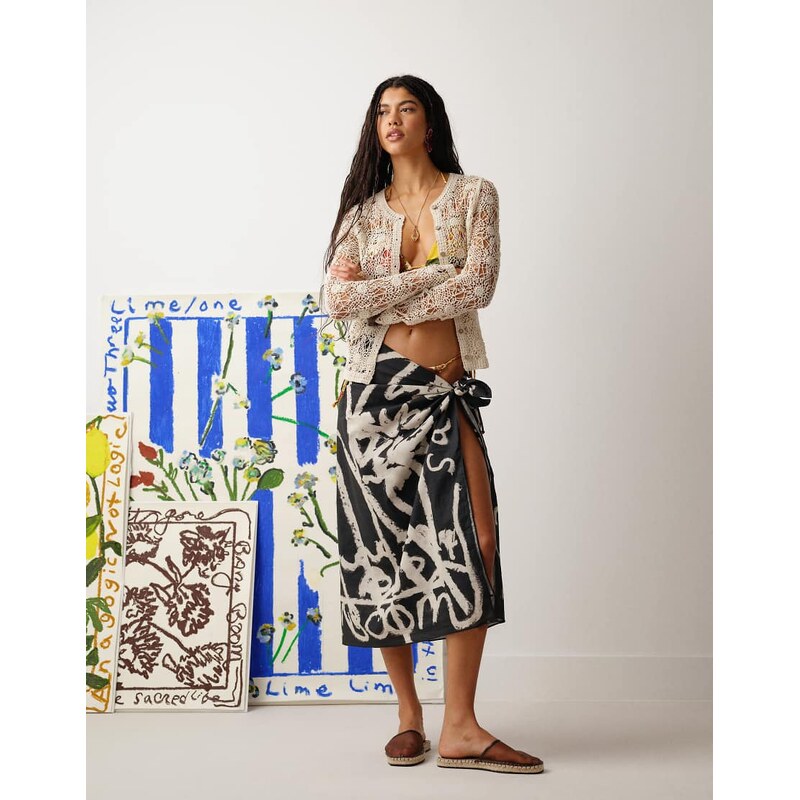 Topshop abstract floral sarong in black & cream 106016613