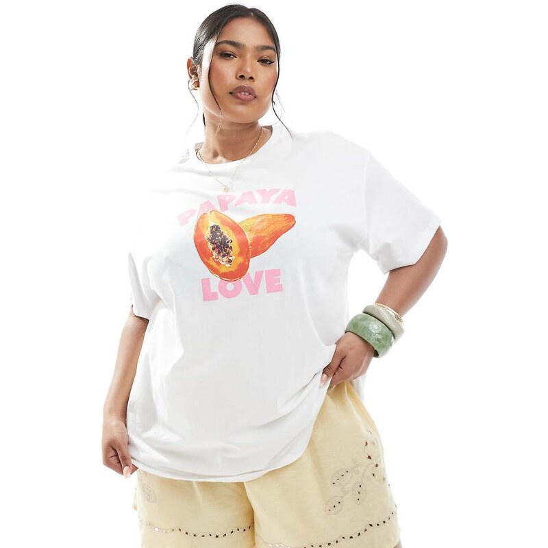 Pieces Plus Pieces Curve oversized t-shirt with papaya love graphic in 106102109