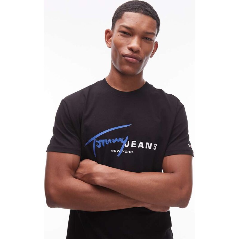 Tommy Jeans signature logo t-shirt in black and blue