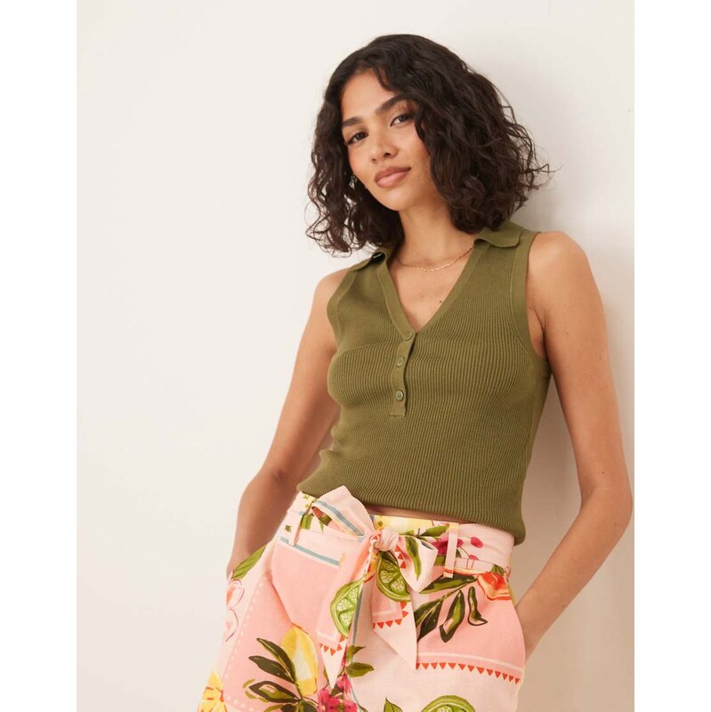 JDY ribbed sleeveless polo in khaki-Green 106058403