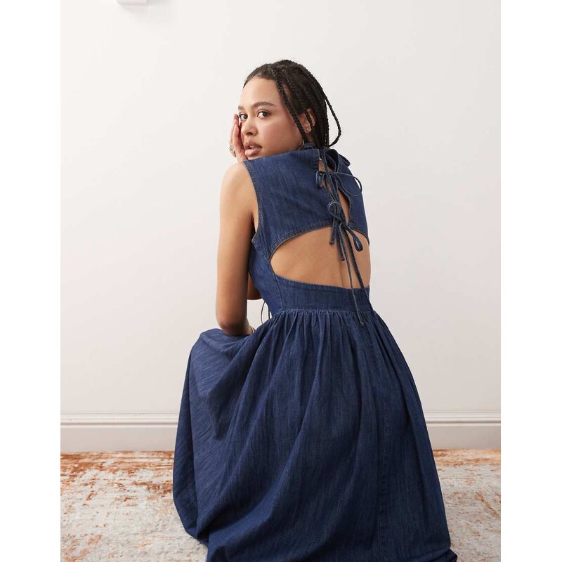 Reclaimed Vintage tie back denim midi dress in indigo-Blue 106148021