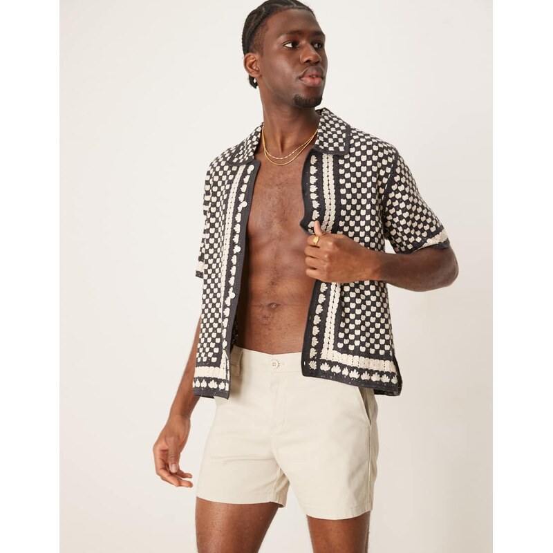 ASOS DESIGN shorter length skinny chino shorts in stone-Neutral