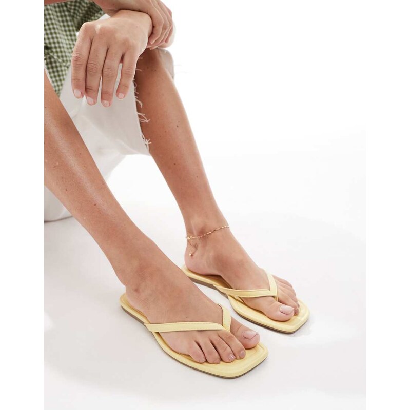 SEQWL Rooney thong sandals in yellow 106143463