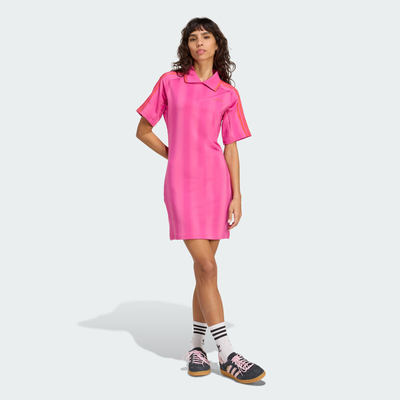 Adidas Šaty sgrafikou inspirovanou fotbalem 106147442