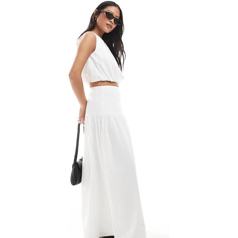4th & Reckless Petite poplin dropped waist maxi skirt co-ord in white 110353055