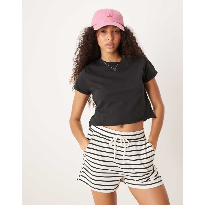 Free People the perfect tee boxy cropped t-shirt in black 106225889