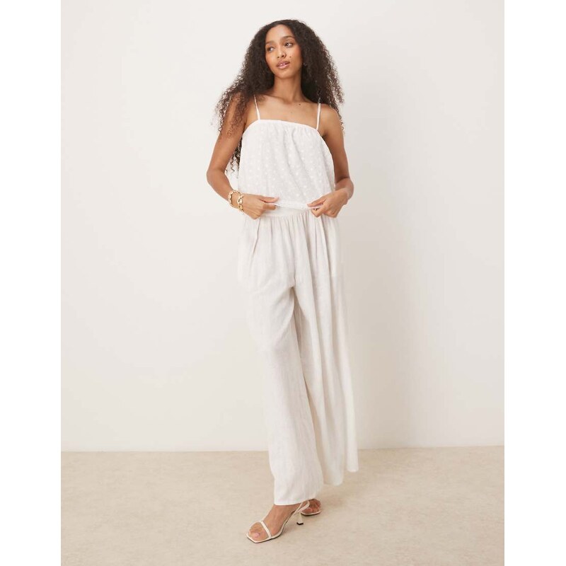 Motel strapa broderie cropped cami top in ivory-White 106228731