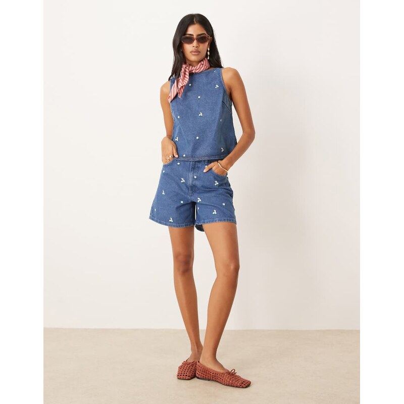ASOS DESIGN dad short with embroidered ditsy floral co-ord-Blue