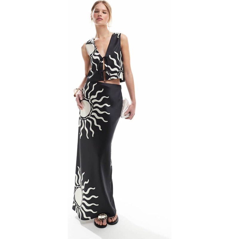 4th & Reckless satin maxi skirt co-ord in mono contrast sun print 106242991