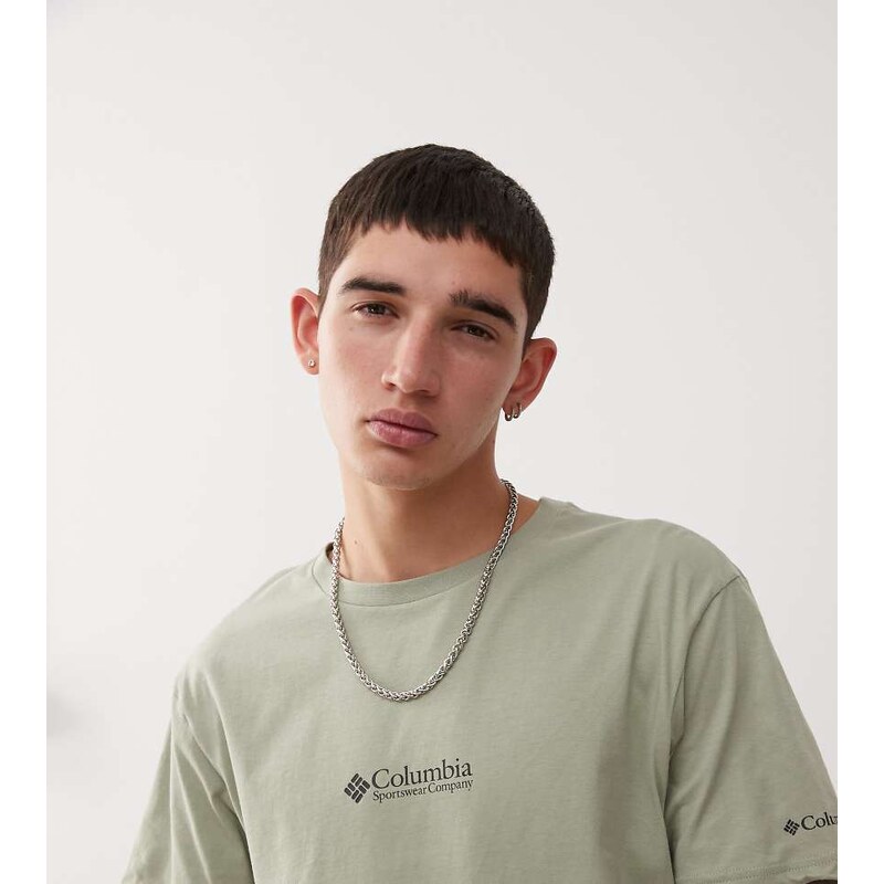 Columbia CSC basic logo t-shirt in khaki-Green