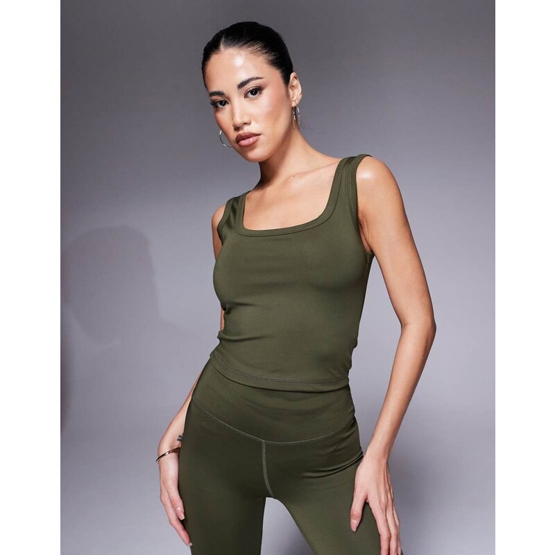 4505 Icon active slightly cropped vest in khaki-Green 114828205