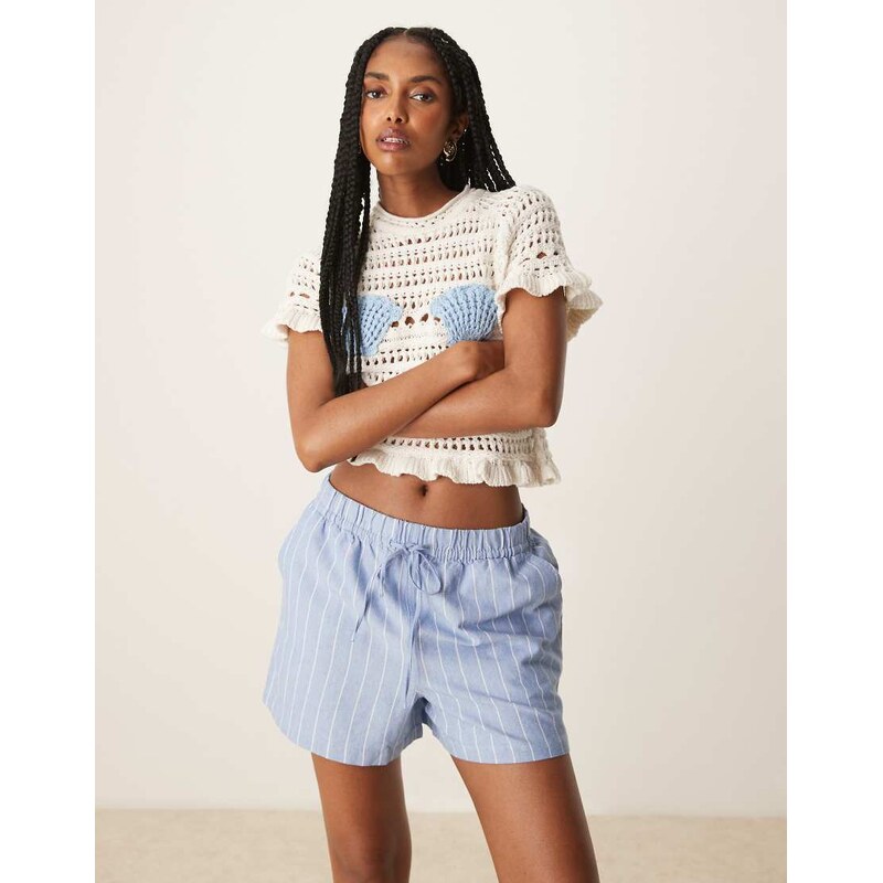 JDY tie waist shorts in blue stripes 106277482