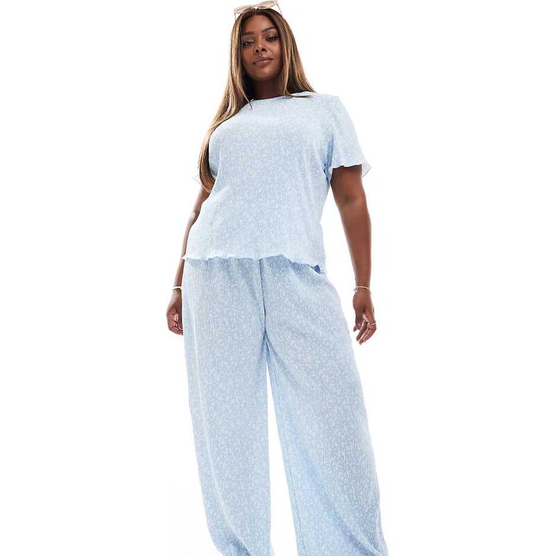 Pieces Plus Pieces Curve mini plisse wide leg trouser co-ord in