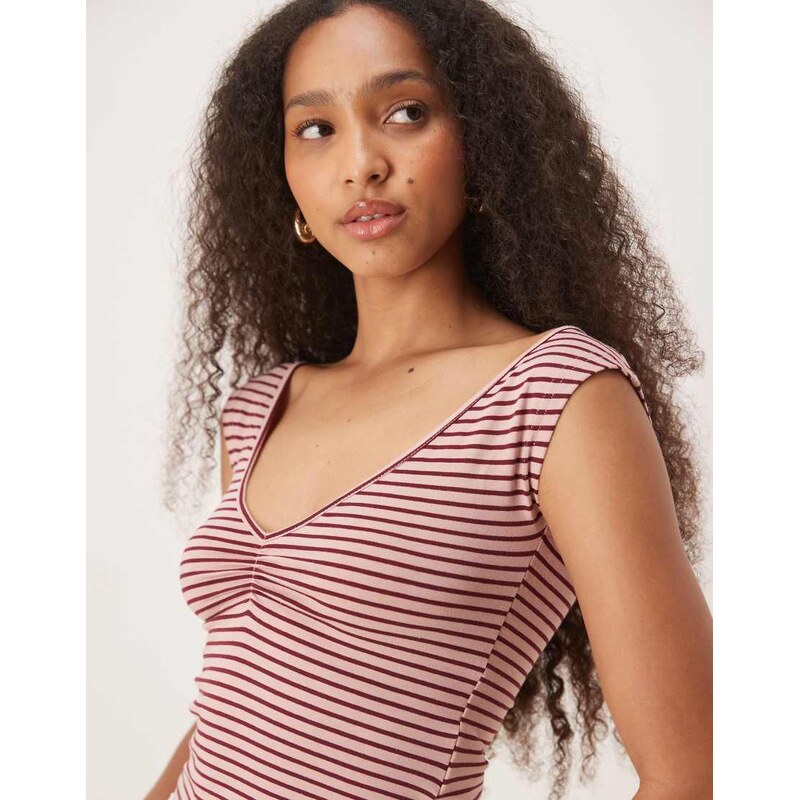 Motel danisha v-neck stripe top in pink 106508780