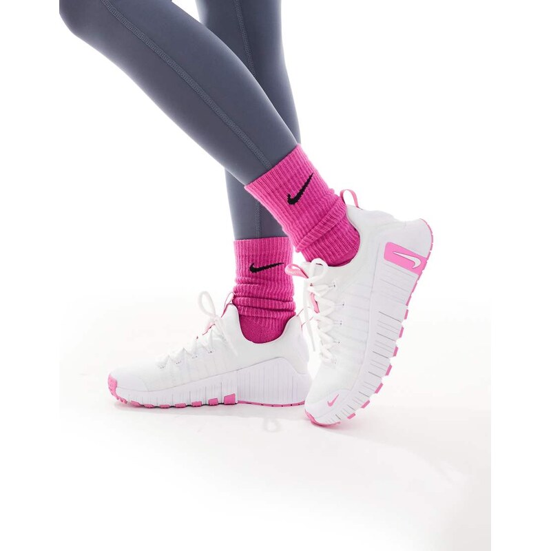 Nike Training Free Metcon 6 trainers in white and pink