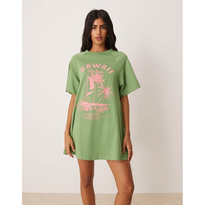 ASOS Curve ASOS DESIGN Hawaii graphic oversized T-shirt mini