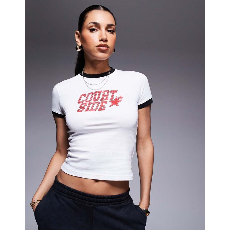 Courtside logo detail contrast seam baby t-shirt in white 112274141