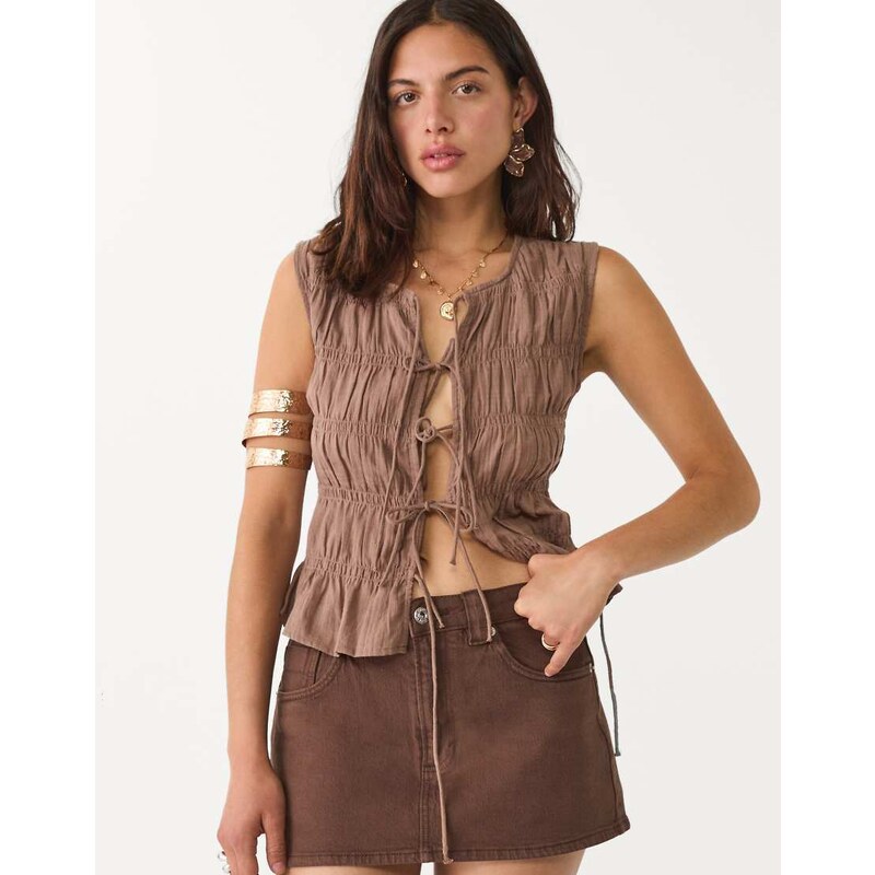 Stradivarius D62 denim skort in brown 107372035