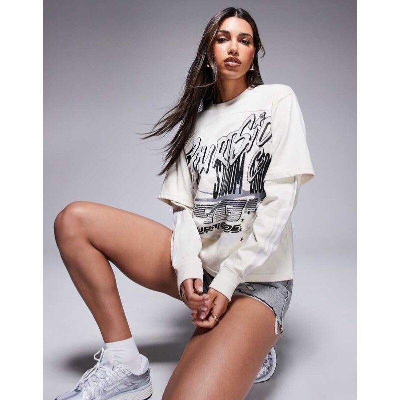 Courtside motif detail double layered t-shirt in cream-White 106700184