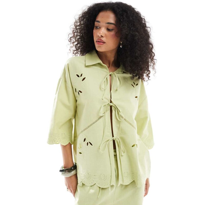 Native Youth scallop edge tie detail blouse in sage green 115533595