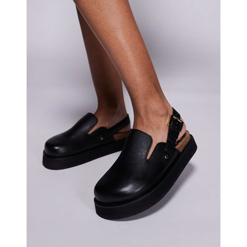 Walk London Barca clog mule in black grain leather 106853122