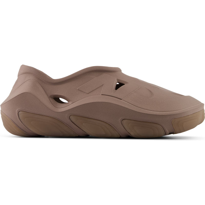 Unisex boty New Balance Fresh Foam X RCVRY RCVRYEES – hnědý