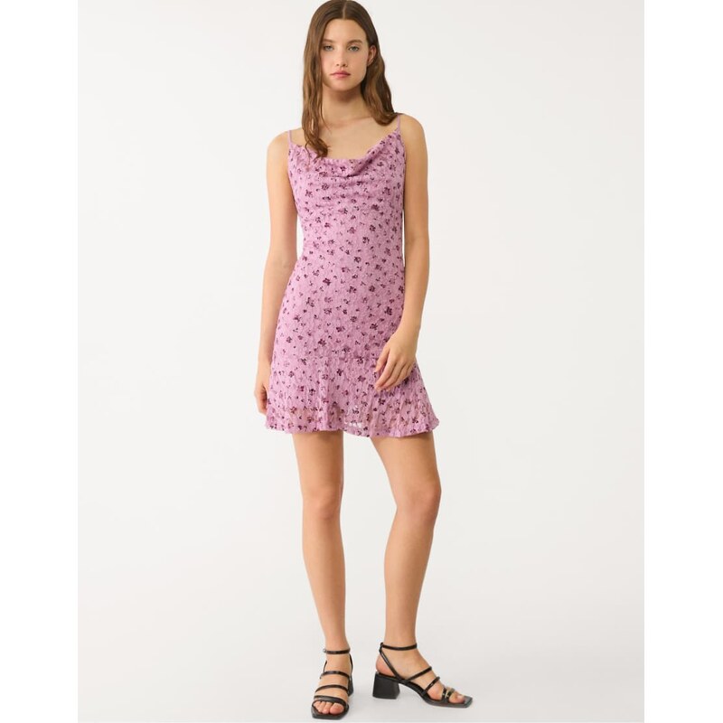 Stradivarius short lace dress with straps in mauve-Purple 106788337