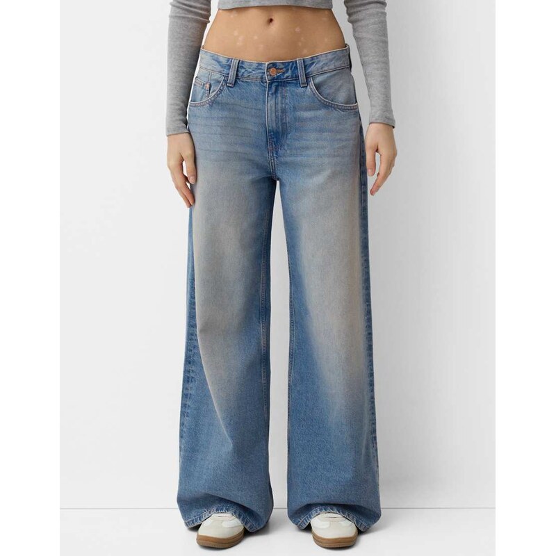 Bershka wide leg jeans in blue