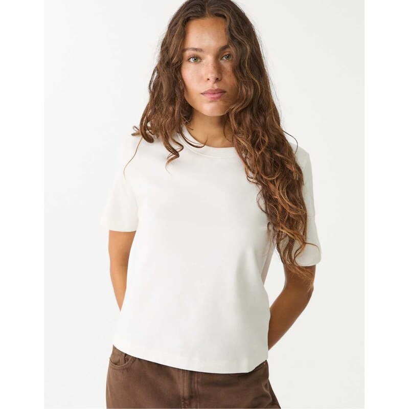 Stradivarius heavyweight regular fit t-shirt in ecru-White 106828061
