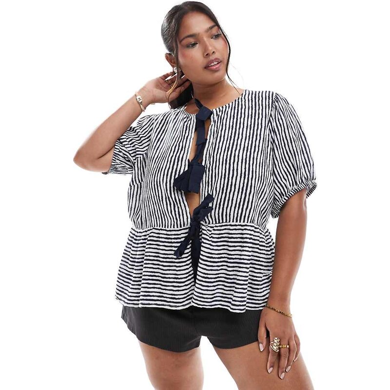 Pieces Plus Pieces Curve tie front short sleeve peplum hem top in navy 107216347