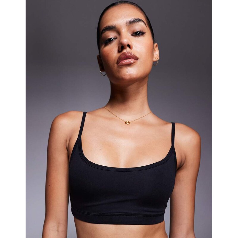 4505 Icon soft touch light support sports bra with adjustable
