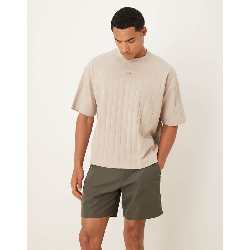Abercrombie & Fitch 7 tailored shorts in khaki 107250076