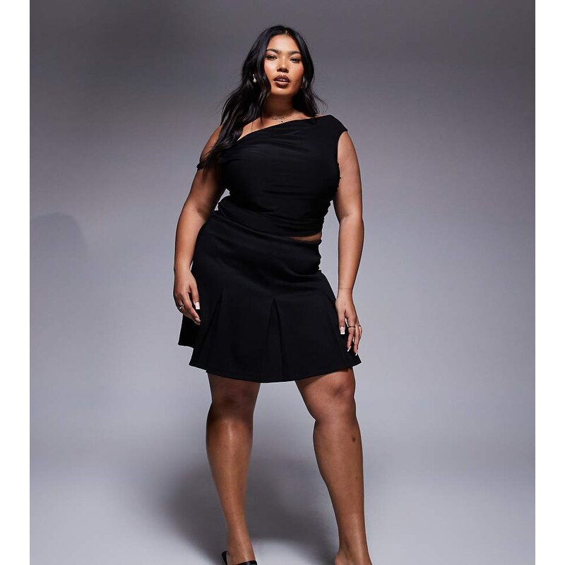 ASOS Curve ASOS DESIGN Curve pleated twill mini skirt in black 110944812
