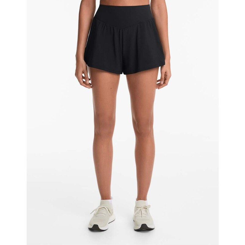 OYSHO Compressive 10cm shorts with pocket in black