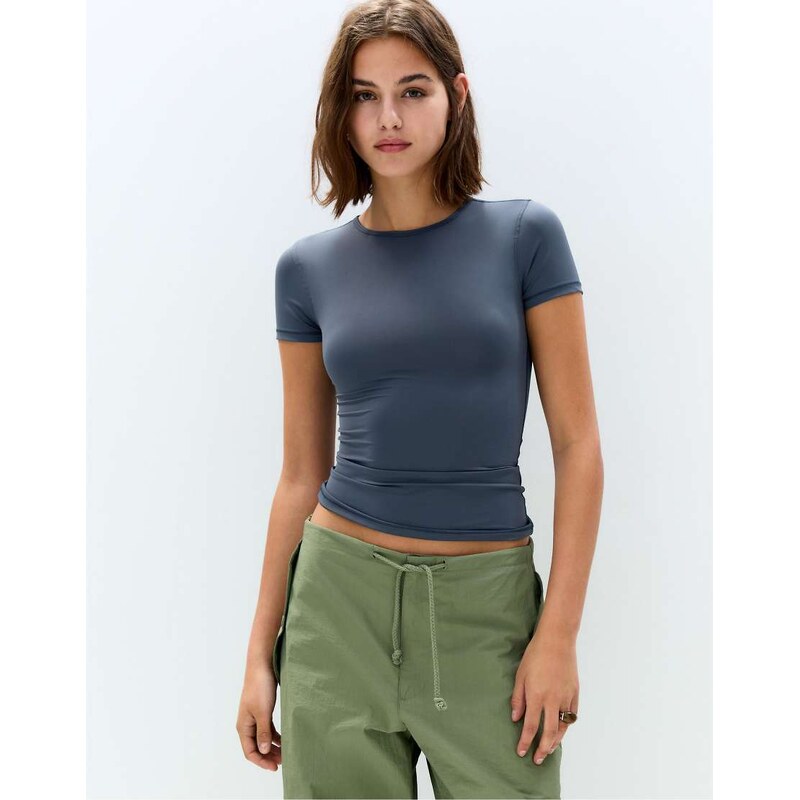 Pull&Bear Short sleeve polyamide t-shirt in navy 107334304