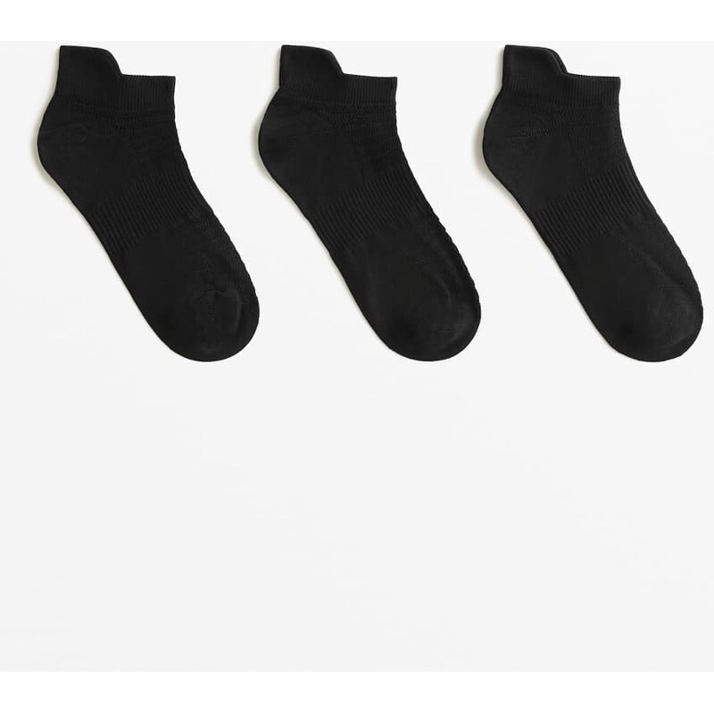 OYSHO 3 pairs of polyamide blend sneaker socks with heel tab in black 107336795