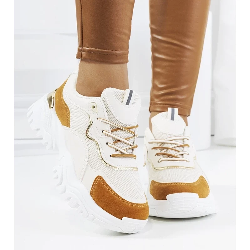 Gemre Beige Osorio sports shoes