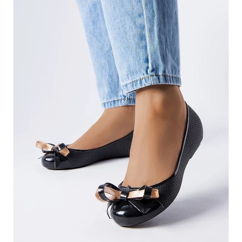 Gemre Black ballet flats adorned with a bow Harlingen 106990256